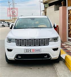 جیپ گراند شیرۆکی